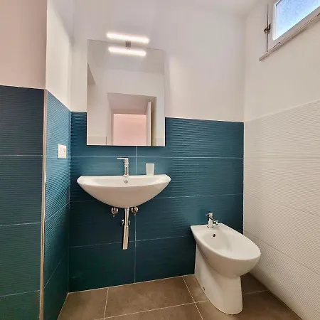 Cc Palace With Pool Meta