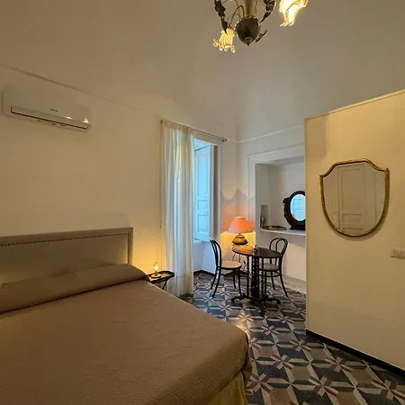 Cc Palace With Pool Meta